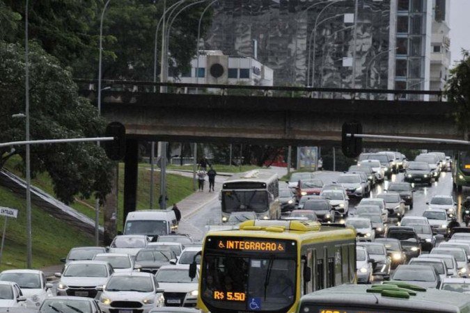 Trânsito em Brasília na Rodoviária do Plano Piloto.
