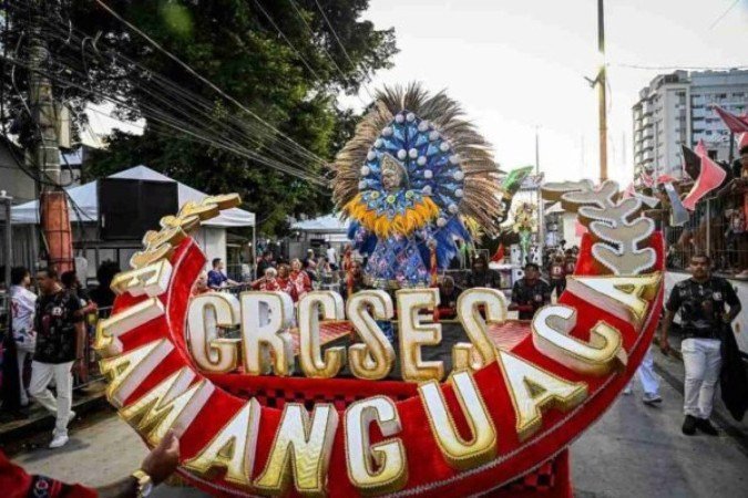 Fla Manguaça desfilou já na manhã de sexta-feira (dia 14) na Intendente. Bateu na trave: quase arrancou vaga para a Sapucaí - (crédito: Foto: Reprodução/Instagram) Fla Manguaça desfilou já na manhã de sexta-feira (dia 14) na Intendente. Bateu na trave: quase arrancou vaga para a Sapucaí - (crédito: Foto: Reprodução/Instagram)