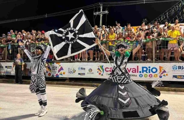 Com desfile impecável, a Botafogo Samba Clube é a campeã do 1º dia de desfiles da Série Prata e deixa a Intendente para desfilar na Sapucaí em 2025 - (crédito: Foto: Reprodução/Instagram) Com desfile impecável, a Botafogo Samba Clube é a campeã do 1º dia de desfiles da Série Prata e deixa a Intendente para desfilar na Sapucaí em 2025 - (crédito: Foto: Reprodução/Instagram)