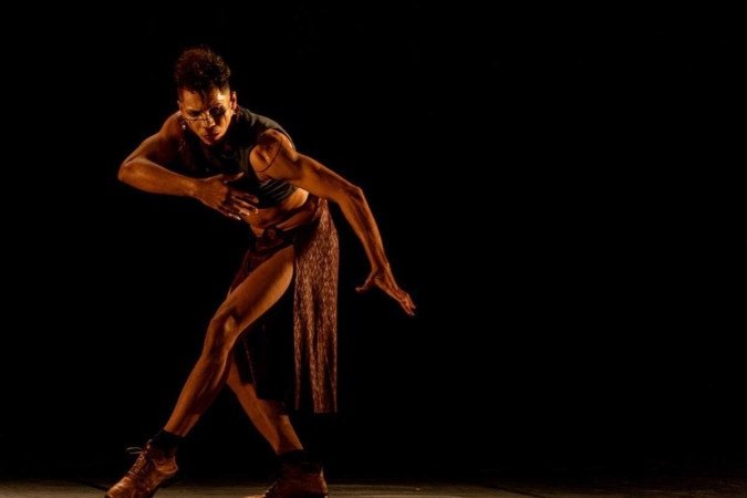 Espetáculo TA - Sobe ser grande, do Corpo de dança do amazonas, no espetáculo Circulação Amazônia, na Caixa cultural
