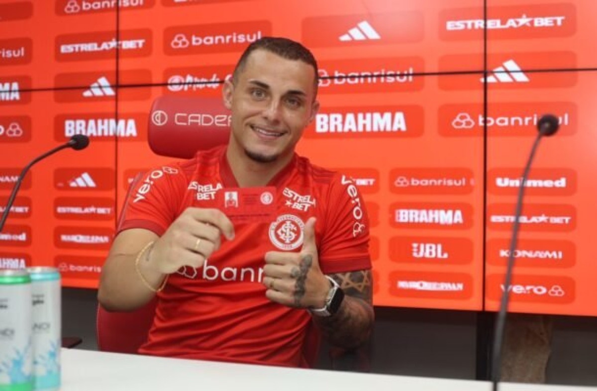 Bruno Gomes é apresentado e celebra volta ao Internacional: ‘Um sonho’