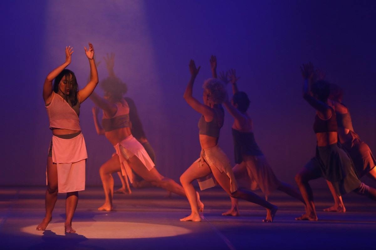 Espetáculo Rios Voadores, do Corpo de dança do amazonas, no espetáculo Circulação Amazônia, na Caixa cultural