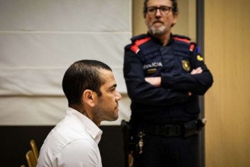 O julgamento de Daniel Alves começou no dia 5 e foi até 7 de fevereiro -  (crédito: JORDI BORRAS / POOL / AFP)