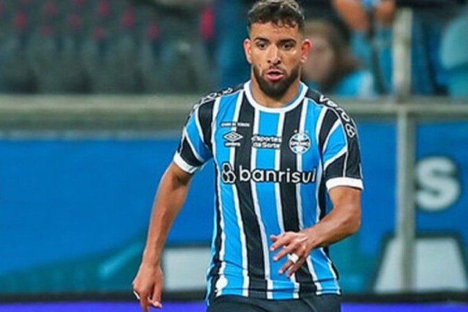 Pepê busca se consolidar como titular no Grêmio, após 2023 recheado de lesões -  (crédito:  Lucas Uebel/Gremio FBPA)