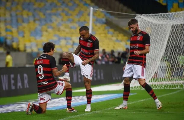 Gabigol, Arrascaeta e De la Cruz no Flamengo x Boavista no Maracanã - Foto: Gilvan de Souza / CRF -  (crédito: Foto: Gilvan de Souza / CRF)