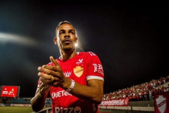 Fernando atuou em seis partidas pelo Vila Nova nesta temporada  -  (crédito: Comunicação/Vila Nova FC)