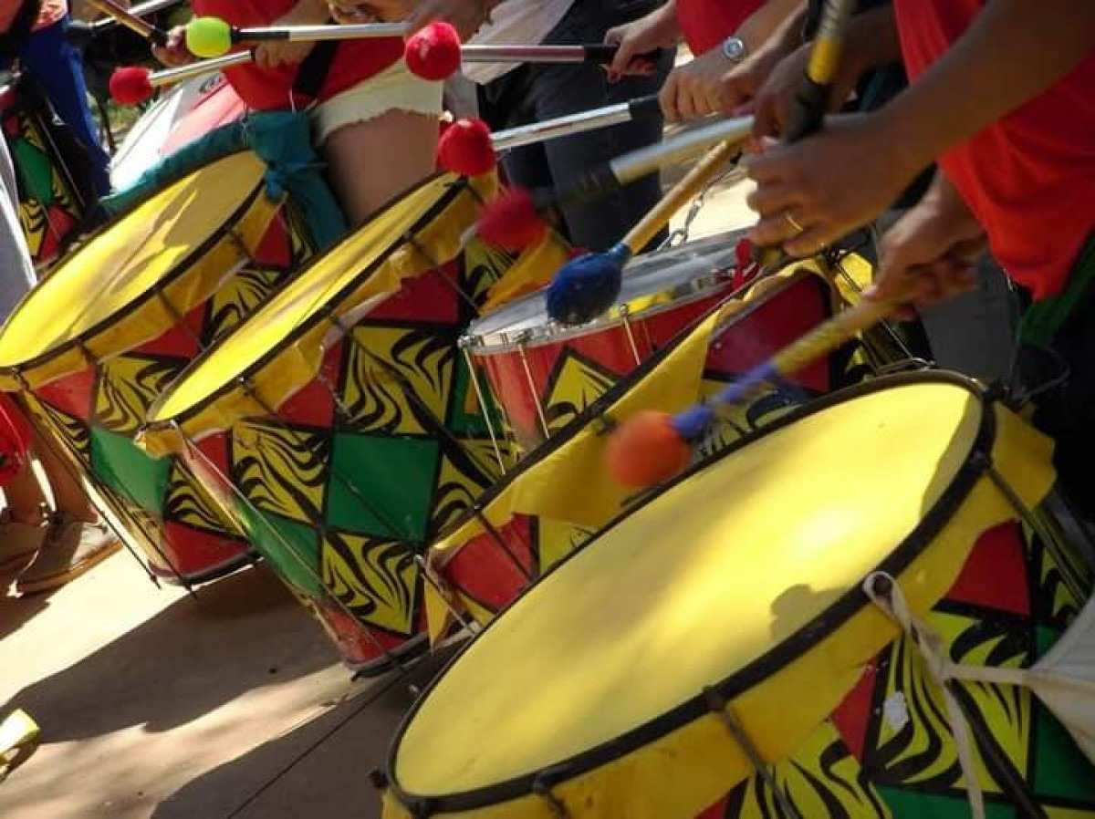 Não é necessário levar instrumentos para as aulas 