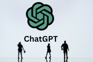 Logotipo do ChatGPT       -  (crédito:  SEBASTIEN BOZON / AFP)