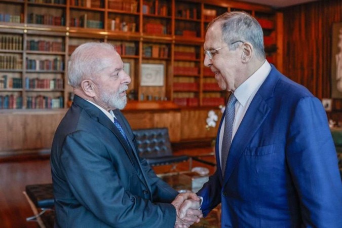 Presidente Lula e chanceler russo Sergey Lavrov durante reunião no Palácio da Alvorada -  (crédito: Ricardo Stuckert/PR)