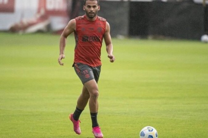 Volante Thiago Maia é desejo do Internacional há algum tempo  -  (crédito: Foto: Alexandre Vidal/Flamengo)