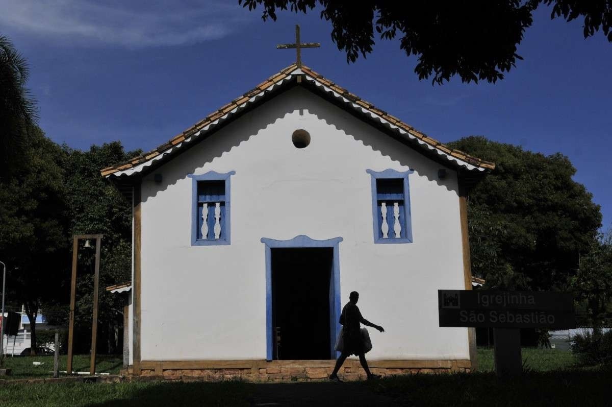 Erguida há mais de 200 anos, Igreja de São Sebastião foi tombada em 1982...