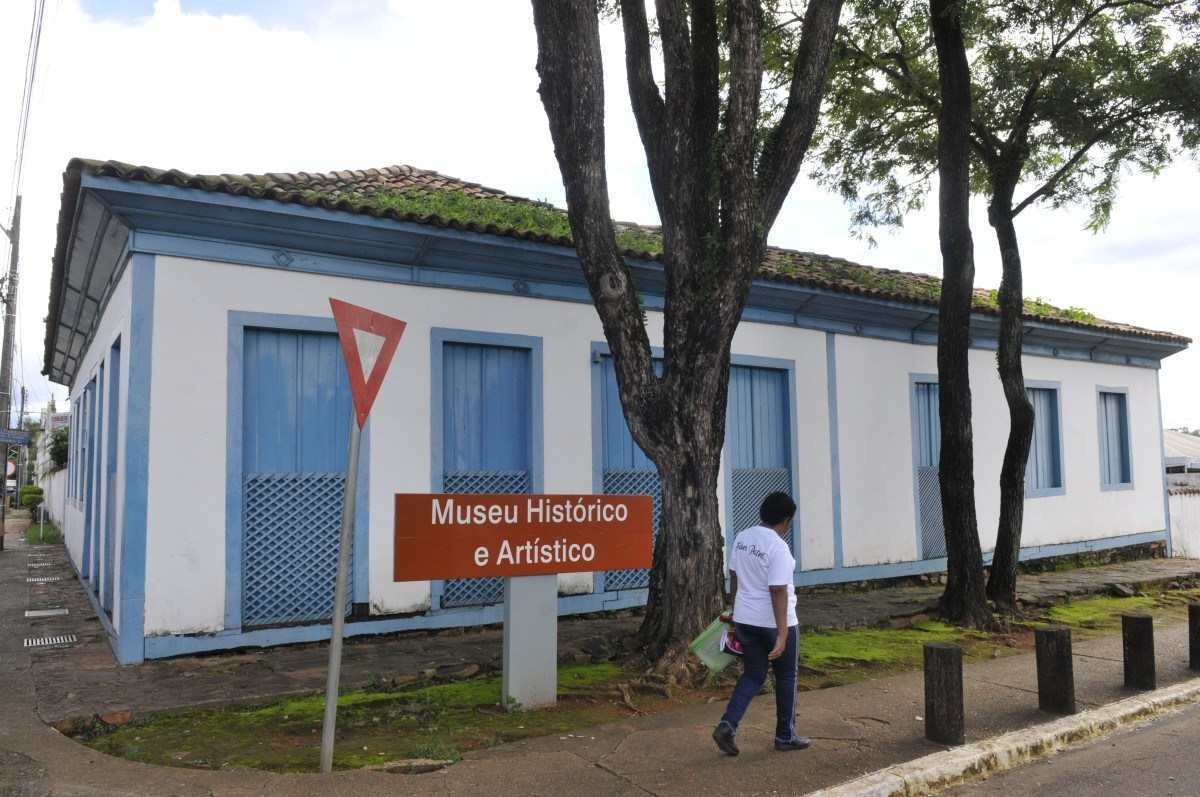 Museu Histórico e Artístico, instalado em um casarão do século 19, está fechado