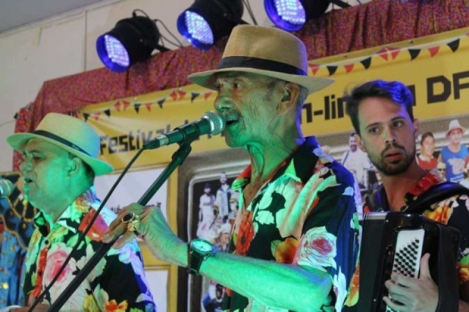 Casa do Cantador recebe Trio Siridó e grandes nomes do Pé de Serra no Sabadão do Forró
 -  (crédito: Gibi Comunica/ Divulgação )