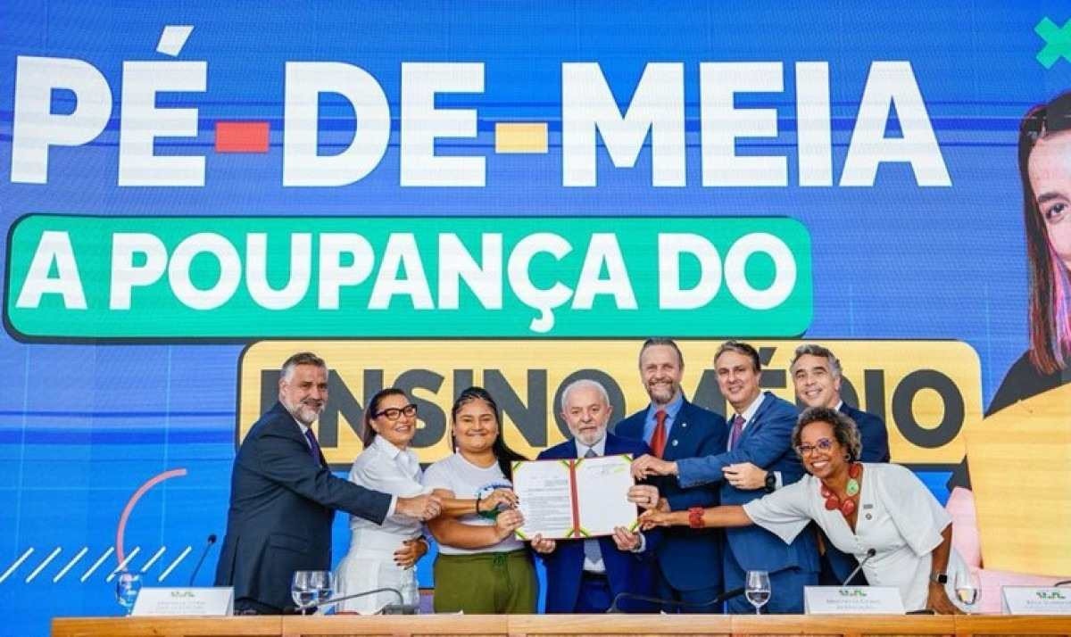 Prazo para adesão ao programa Pé-de-meia termina neste domingo (25)