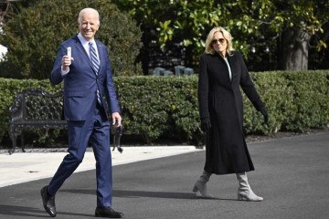 Joe e Jill Biden estão casados há 47 anos -  (crédito:  ANDREW CABALLERO-REYNOLDS / AFP)