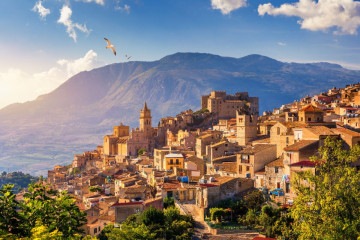 A Itália encanta com suas belas paisagens (Imagem: DaLiu | Shutterstock)  -  (crédito: DaLiu | Shutterstock)