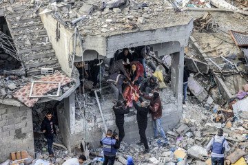 O conflito, que eclodiu com o ataque do Hamas em 7 de outubro no sul de Israel, deixou um grande número de mortos, mas também danos culturais irreparáveis ao patrimônio palestino

       -  (crédito:  MAHMUD HAMS / AFP)