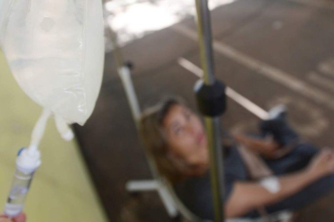 Tendas de hidratação são opções para realizar teste rápido, além de tomar soro e medicação