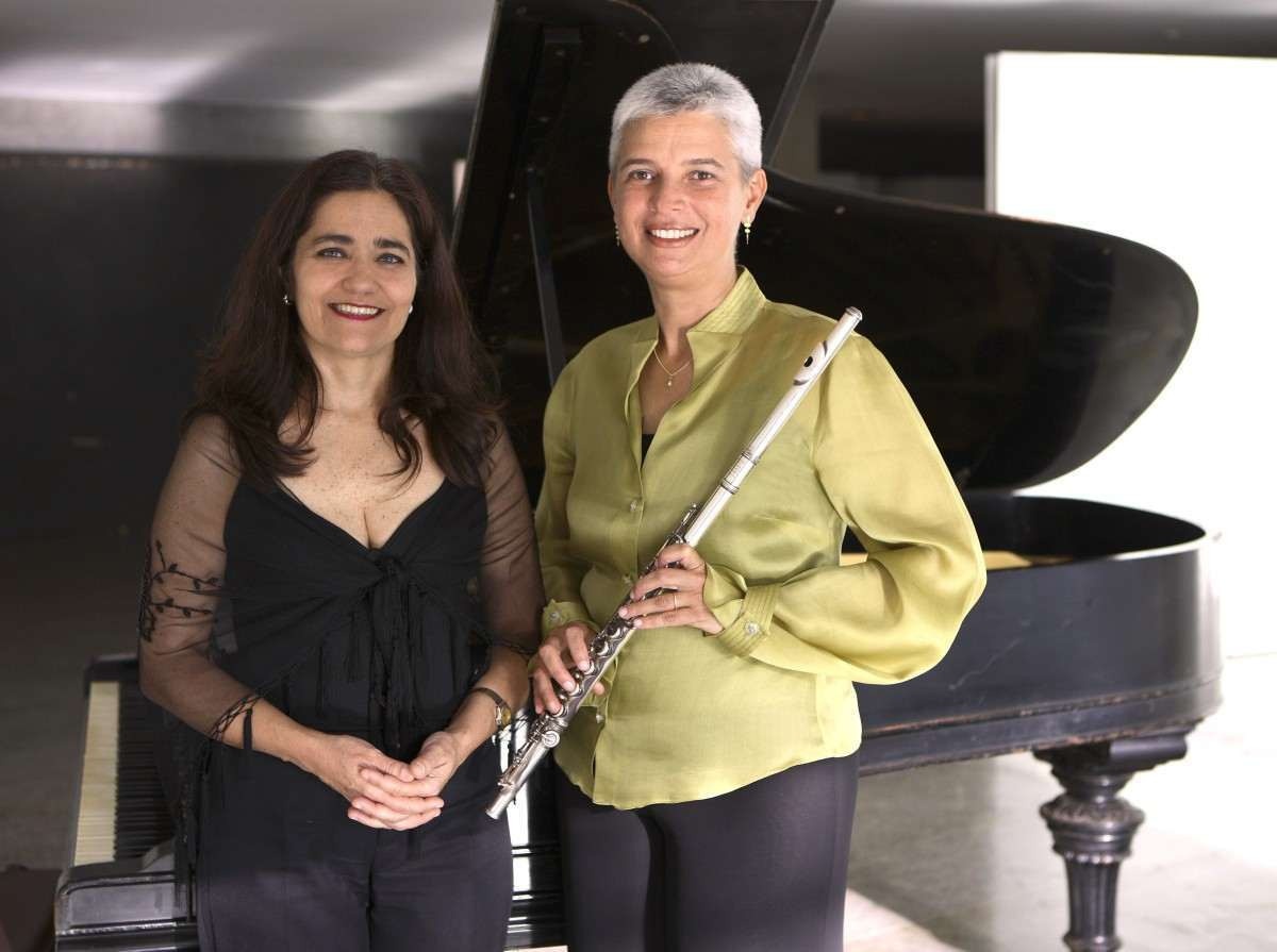 Com a pianista Francisca Aquino, parceira de mais de 20 anos