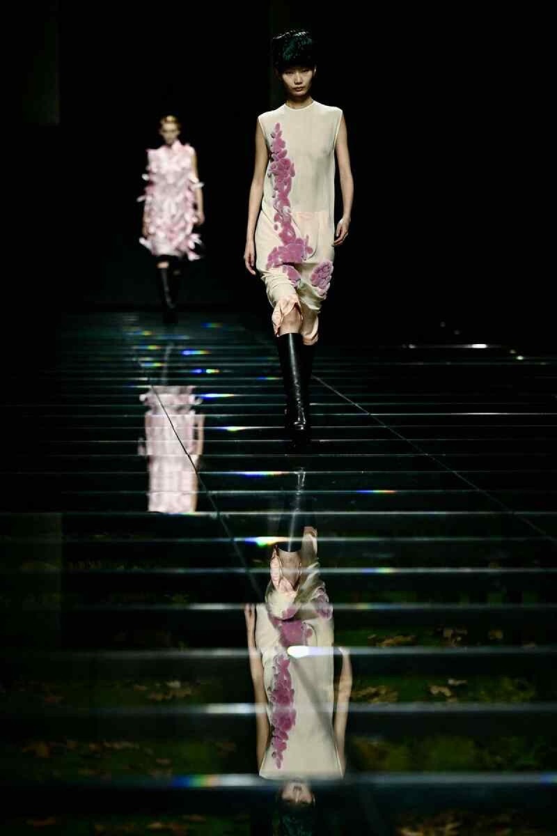 A Prada também apostou nas botas longas durante o desfile de sua coleção na Milan Fashion Week.