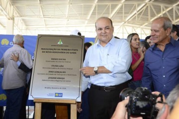 Após reforma, Ibaneis inaugura primeira etapa da rodoviária do Gama e entrega 20 novos ônibus  -  (crédito: Marcelo Ferreira/CB/DA Press)