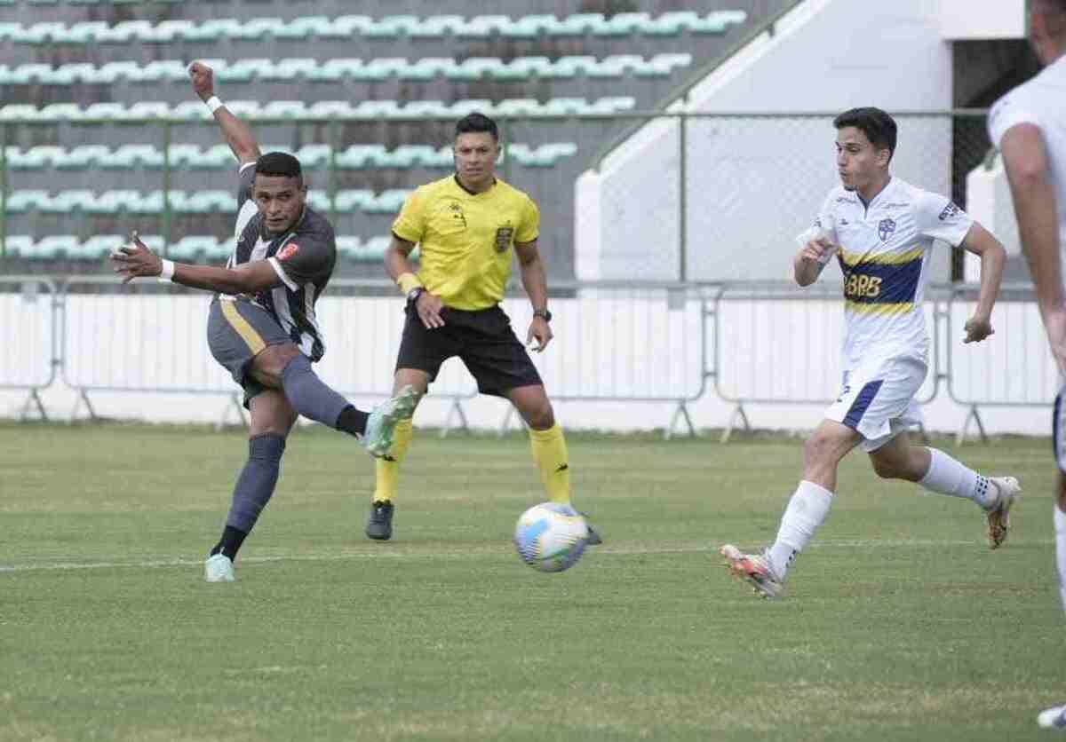 Ceilândia vence Real Brasília nos pênaltis e avança na Copa Verde