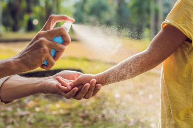 É fundamental seguir as instruções do fabricante presentes na embalagem para saber quando reaplicar o produto -  (crédito: Getty Images)