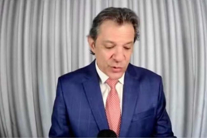 Haddad em abertura de reunição do G20; com covid, ministro participou de forma virtual
 -  (crédito: Reprodução/YouTube)