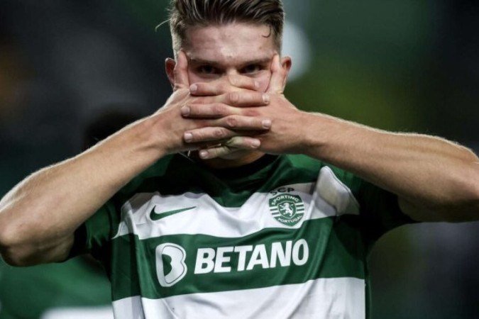 Viktor Gyokeres marcou o gol da vitória do Sporting no clássico contra o Benfica - Foto: Divulgação/Sporting - (crédito: Foto: Divulgação/Sporting ) Viktor Gyokeres marcou o gol da vitória do Sporting no clássico contra o Benfica - Foto: Divulgação/Sporting - (crédito: Foto: Divulgação/Sporting )