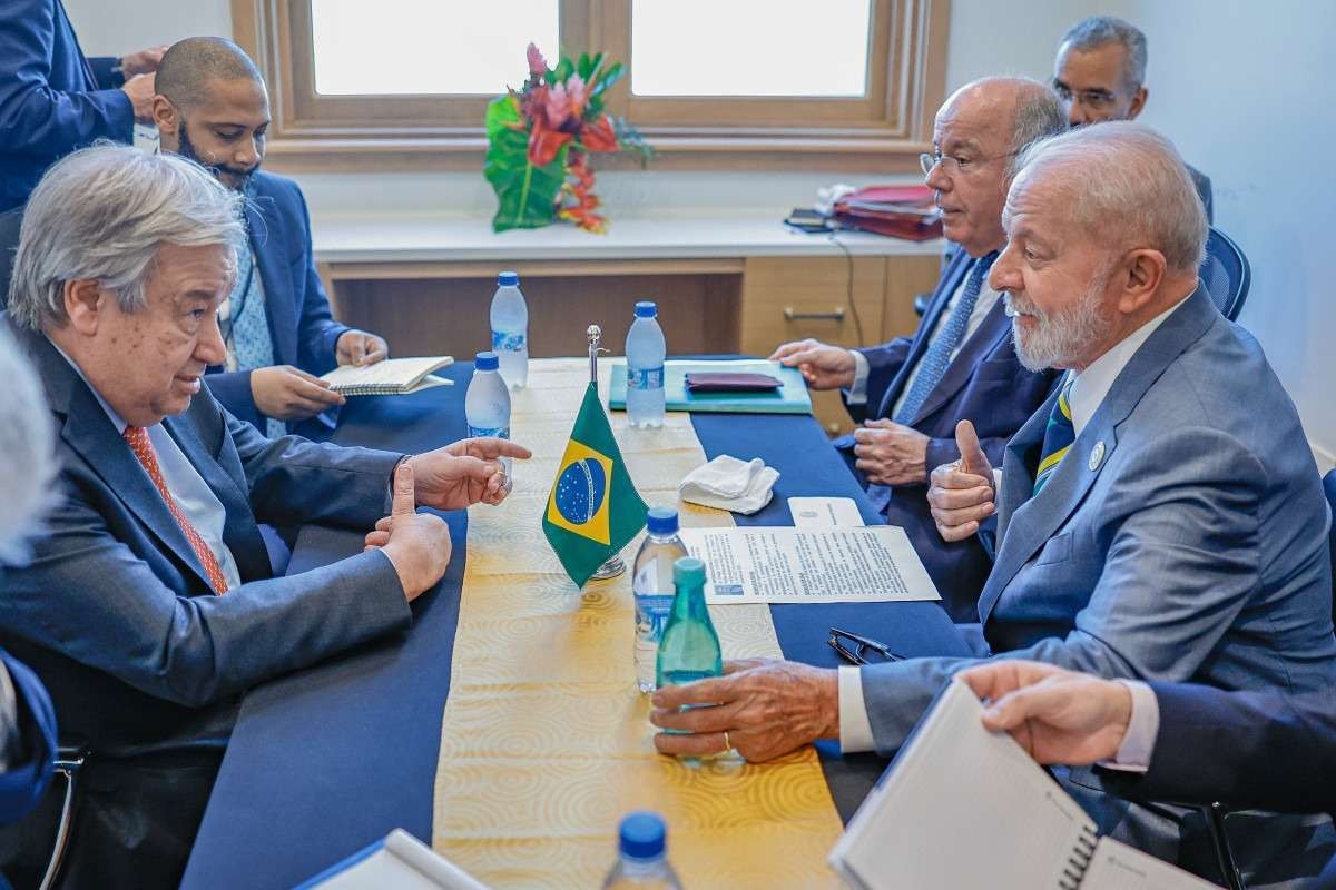 Presidente Lula se reúne com o secretário-geral da ONU, António Guterres, em Kingstown, capital de São Vicente e Granadinas -  (crédito: Ricardo Stuckert/PR)