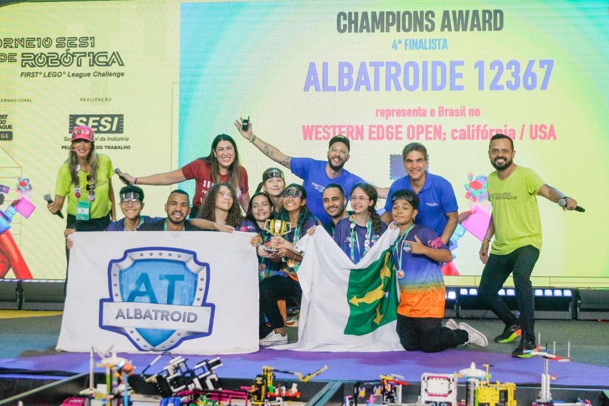 A equipe Albatroid foi a quarta finalista do prêmio principal da competição