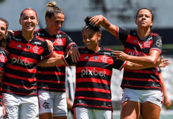  Time feminino do Flamengo - Divulga....o Paula Reis/Flamengo