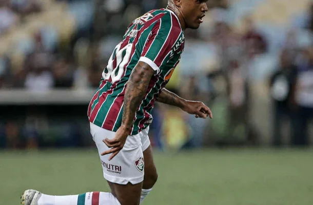 Douglas Costa e Diogo Barbosa após o título da Recopa -  (crédito: Foto: Lucas Merçon Fluminense)