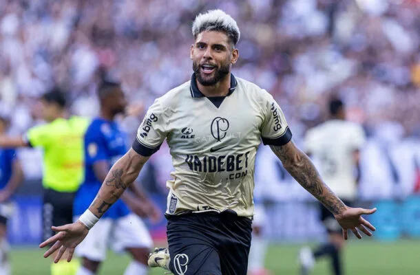 CONSIDERANDO VENDA? Mesmo com bons números, Corinthians pode abrir mão de seu artilheiro