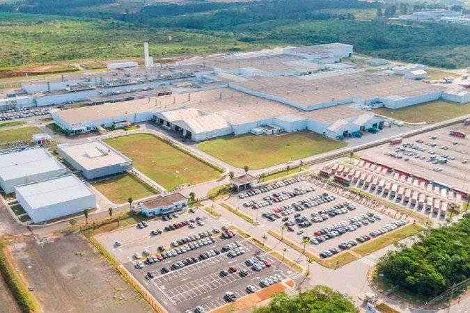 Toyota deve investir R$ 11 bilhões no Brasil
- (crédito: Divulgação/Toyota) Toyota deve investir R$ 11 bilhões no Brasil
- (crédito: Divulgação/Toyota)