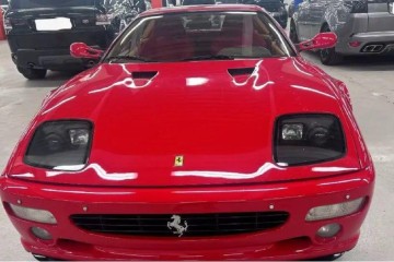 A Ferrari F512M, avaliada em cerca de £ 350 mil, foi enviada para o Japão depois de ter sido roubada em 1995 -  (crédito: Polícia Metropolitana de Londres)
