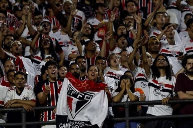 São Paulo registra o maior público do Paulistão -  (crédito: Foto: Rubens Chiri e Paulo Pinto/Saopaulofc.net)