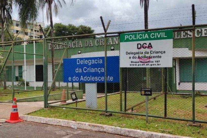Estudante que esfaqueou 4 alunos do Centro Escolar São José, em São Sebastião, presta depoimento na Delegacia da Criança e do Adolescente (DCA) - (crédito: Carolina Braga/ CB/ D.A Press ) Estudante que esfaqueou 4 alunos do Centro Escolar São José, em São Sebastião, presta depoimento na Delegacia da Criança e do Adolescente (DCA) - (crédito: Carolina Braga/ CB/ D.A Press )