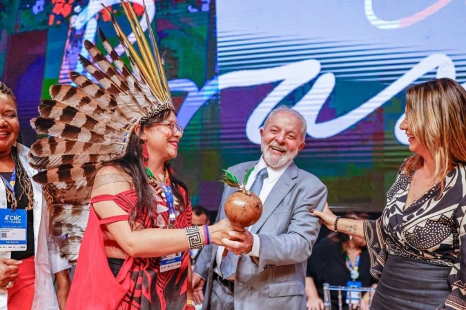 No discurso na 4ª Conferência de Cultura, presidente lembrou os ataques aos artistas que o apoiaram -  (crédito: Ricardo Stuckert/PR)