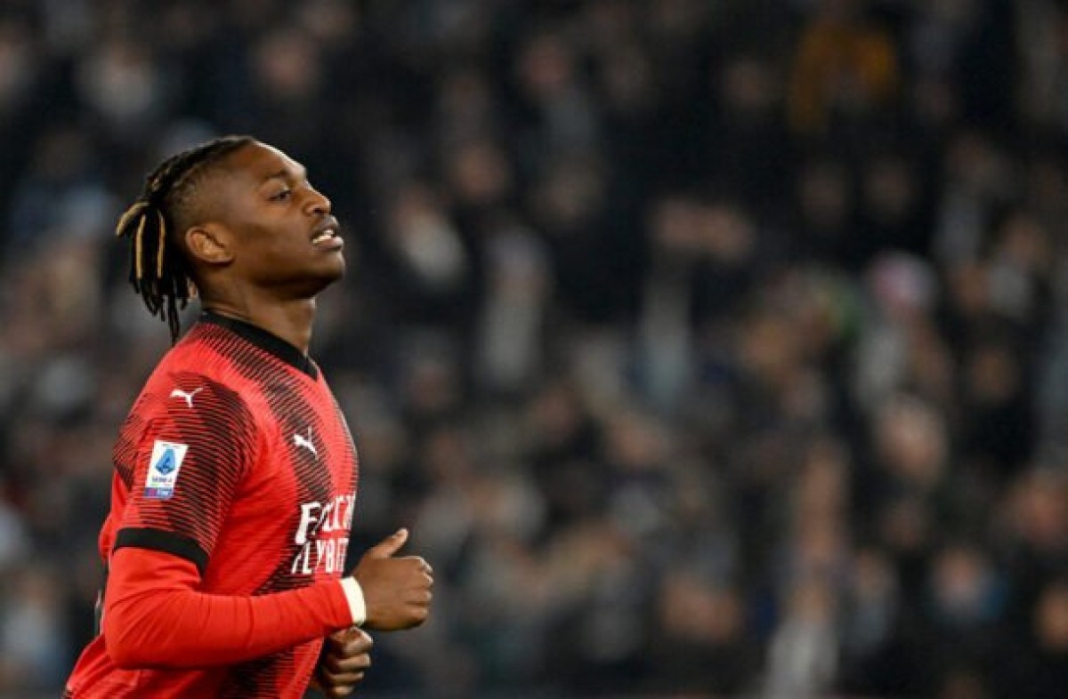 Rafael Leão nega chance de substituir Mbappé no PSG