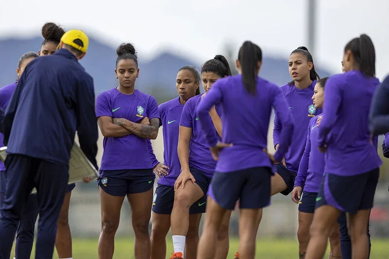 Seleção feminina intensifica trabalhos para a semifinal da Copa Ouro