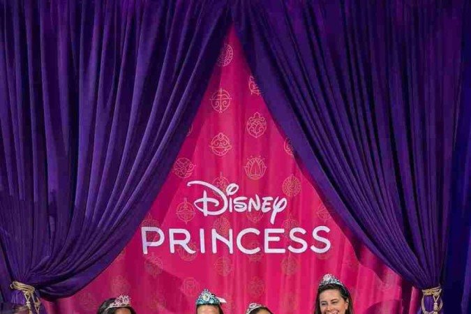 Evelyn Regly viaja para o Disney Creators celebration - (crédito: Reprodução Instagram) Evelyn Regly viaja para o Disney Creators celebration - (crédito: Reprodução Instagram)