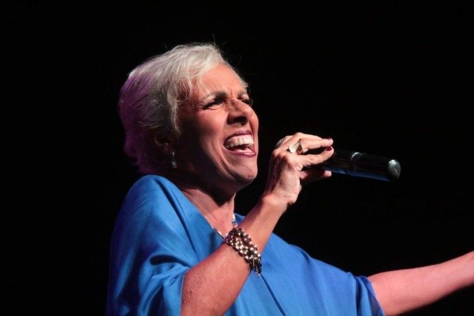 Cássia Portugal homenageia as mulheres no Clube 
do Choro -  (crédito: Camila Albuquerque/Divulgação)