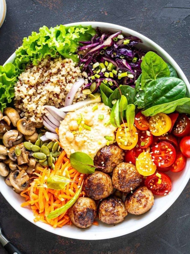 Com muita cor e sabor, pratos veganos e vegetarianos podem ser até mais saudáveis que aquelas com carne. Com muita cor e sabor, pratos veganos e vegetarianos podem ser até mais saudáveis que aquelas com carne.