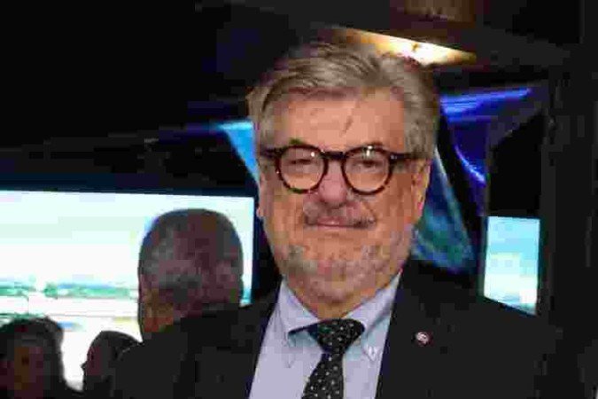 Lançamento do Caderno Direito&Justiça do Correio Braziliense contou com a presença do presidente do Correio, Guilherme Machado, o presidente do Tribunal de Justiça do Distrito Federal e dos Territórios (TJDFT), José Cruz Macedo e outras autoridades do poder judiciário. Na Foto Marco Abuzio, ministro do STJ
