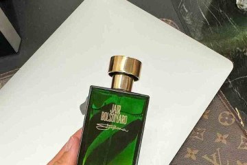 Maquiador anuncia fim temporário de loja que vende perfume 'Jair Bolsonaro' após golpes