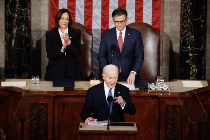  WASHINGTON, DC - MARCH 07: U.S. President Joe Biden delivers the State of the Union address during a joint meeting of Congress in the House chamber at the U.S. Capitol on March 07, 2024 in Washington, DC. This is Biden?s last State of the Union address before the general election this coming November. Biden was joined by Vice President Kamala Harris and Speaker of the House Mike Johnson (R-LA).   Chip Somodevilla/Getty Images/AFP (Photo by CHIP SOMODEVILLA / GETTY IMAGES NORTH AMERICA / Getty Images via AFP)
       -  (crédito: Getty Images via AFP)