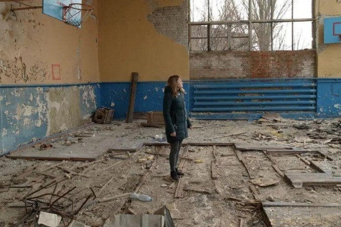 Moradores da região de Donetsk, como Mariya, organizam-se para fugir das forças russas, cada vez mais próximas -  (crédito: BBC/XAVIER VANPEVENAEGE)