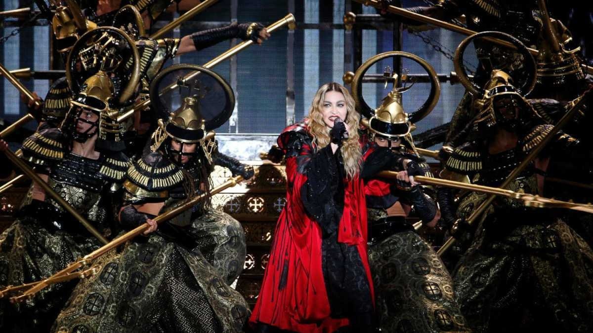 Versão em português de biografia de Madonna será lançada na véspera de show