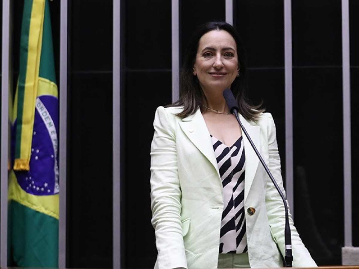 Rosângela Moro muda domicílio eleitoral para o PR antes do julgamento que pode cassar marido